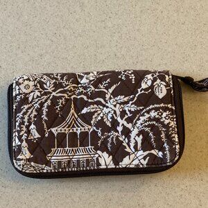 Vera Bradley Zip Around Wallet Wristlet Clutch Imperial Brown Vintage EUC